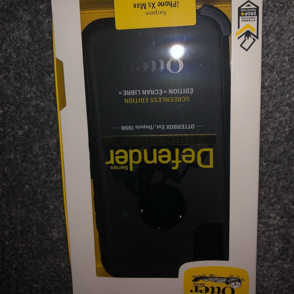 Otter box cell phone case